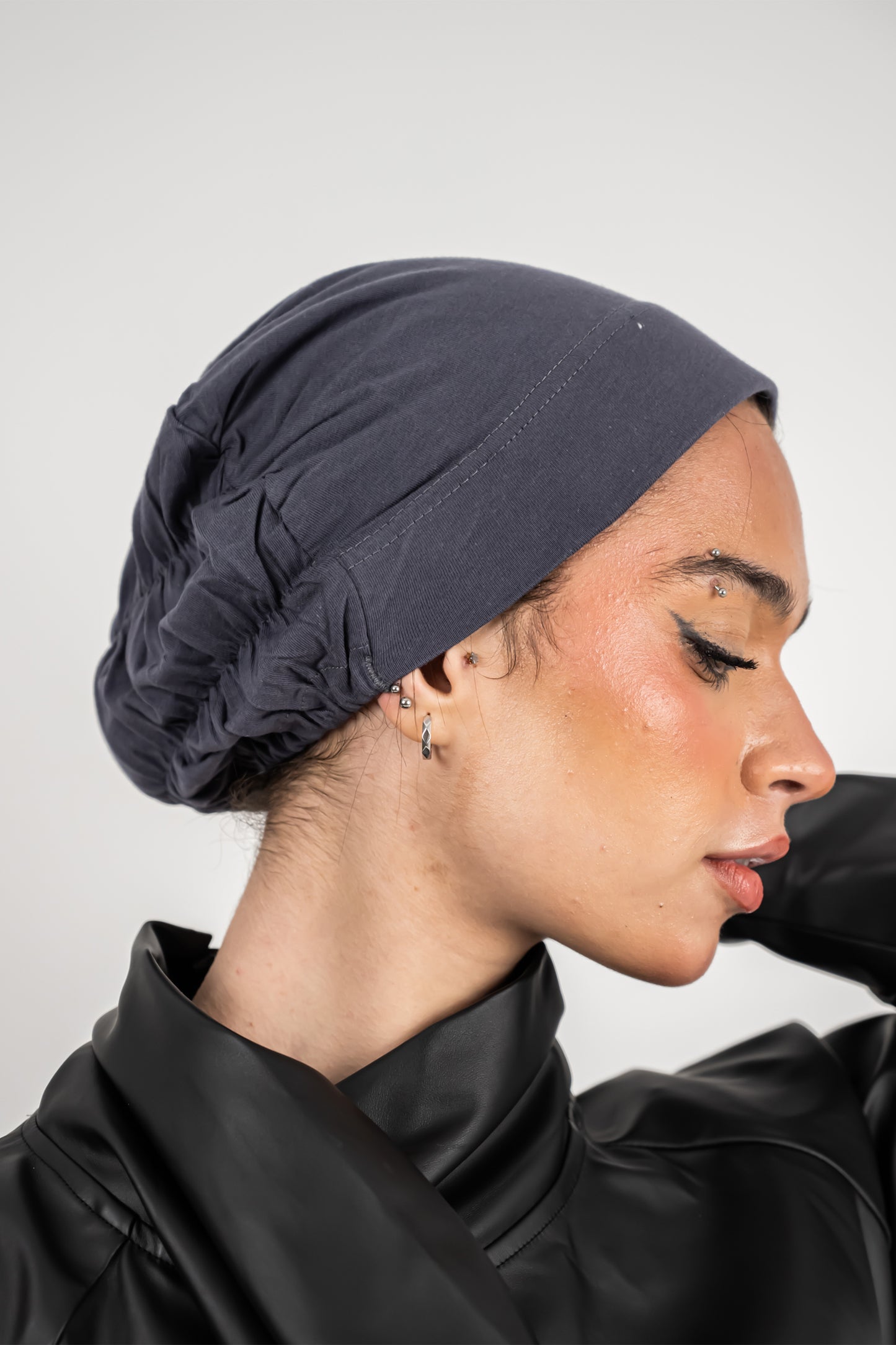 Closed Bonnet – Padded Volume