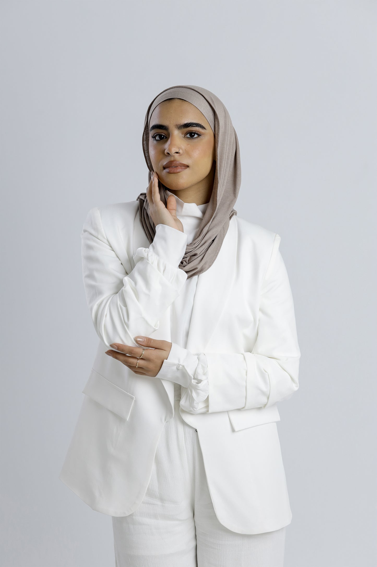 Easy Kuwaiti Scarf – Classic Fit