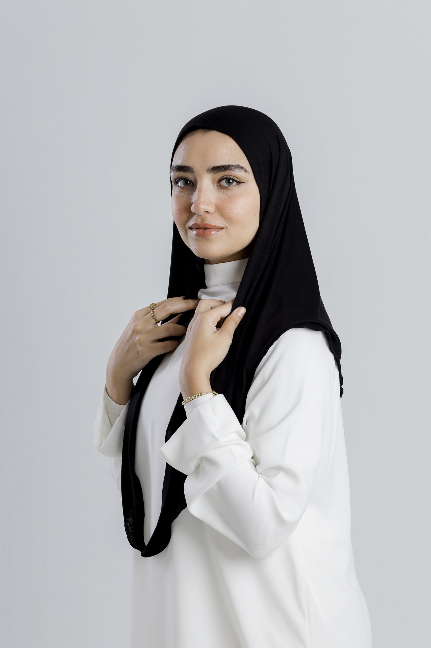 Easy Kuwaiti Scarf – Classic Fit