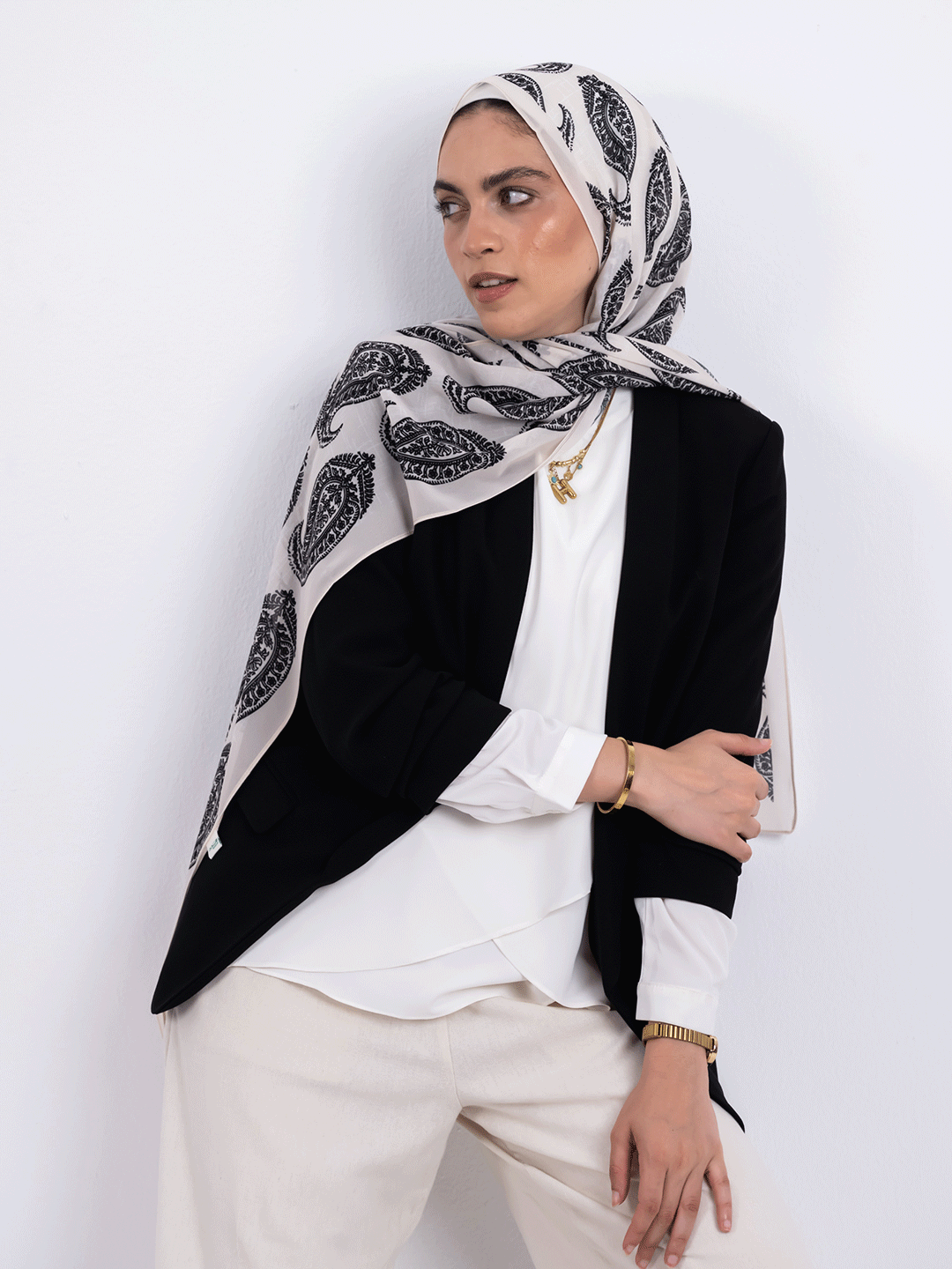 Classic Midnight - Monochrome Heritage