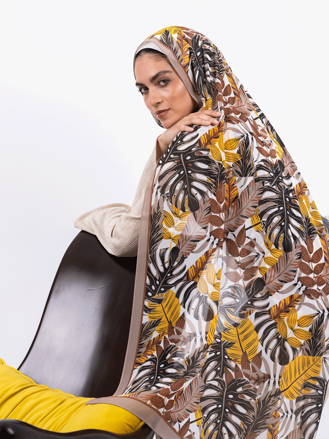 Heritage Mosaic – Multi‑Paisley Scarf