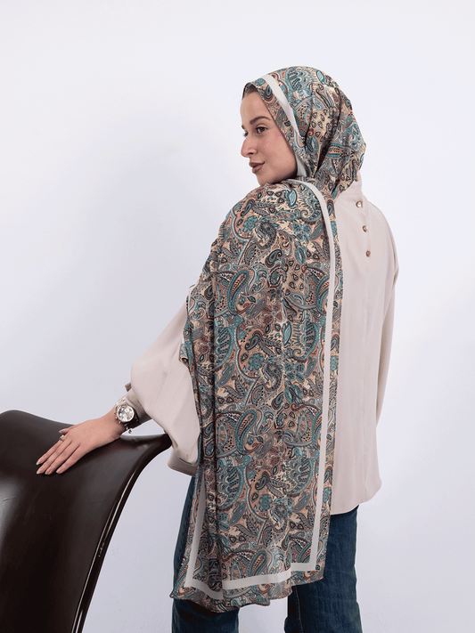 Paisley Whisper – Cream & Taupe Scarf