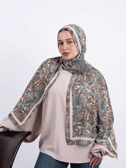 Paisley Whisper – Cream & Taupe Scarf