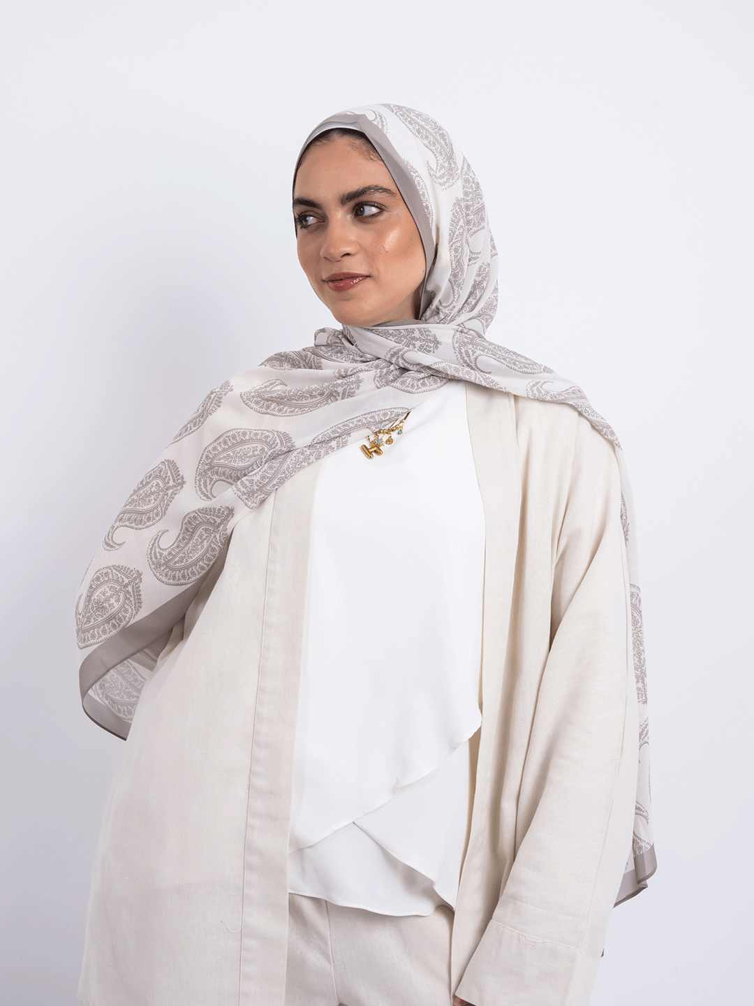 Vanilla Paisley – Neutral Chiffon Scarf