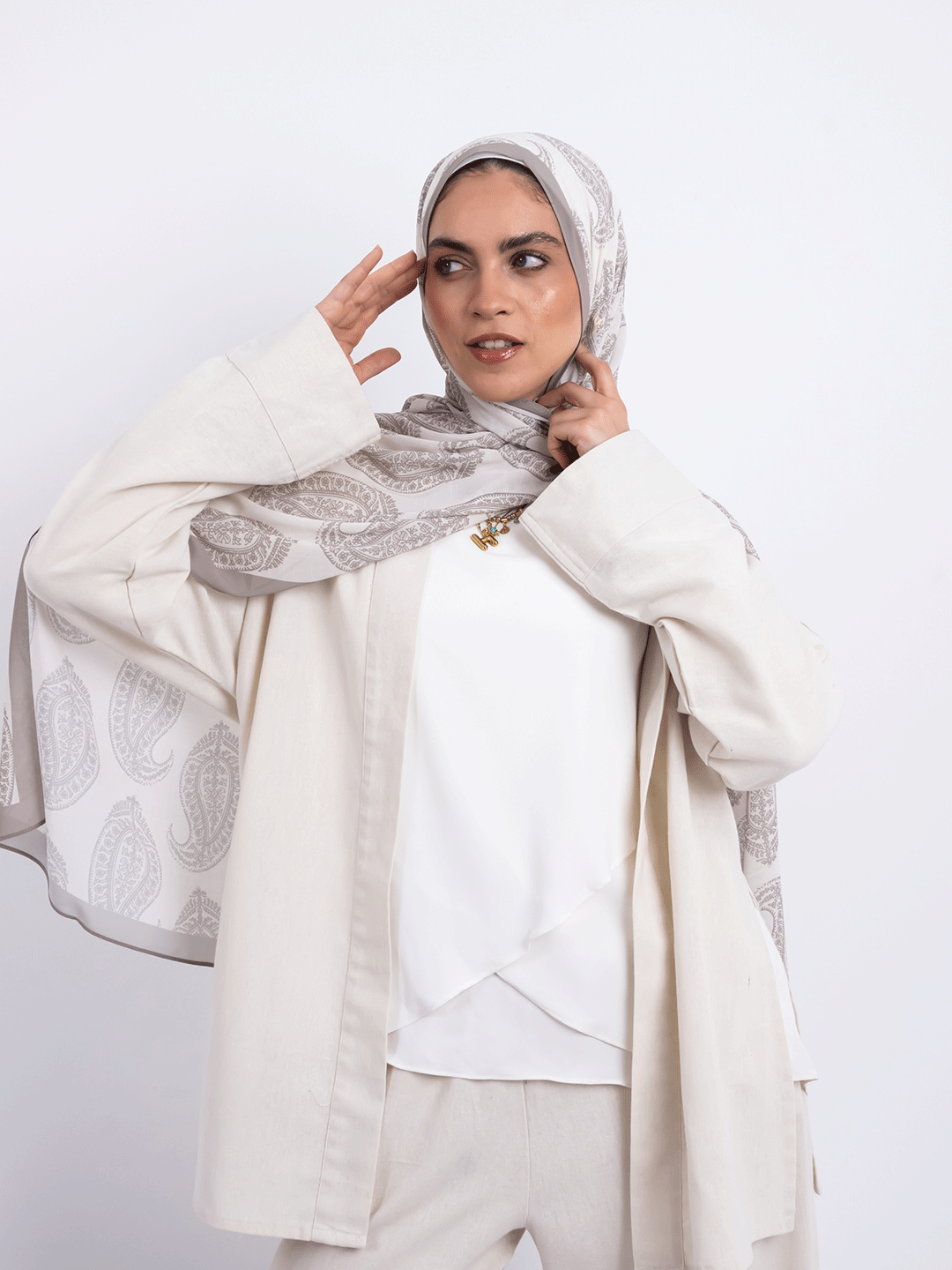 Vanilla Paisley – Neutral Chiffon Scarf