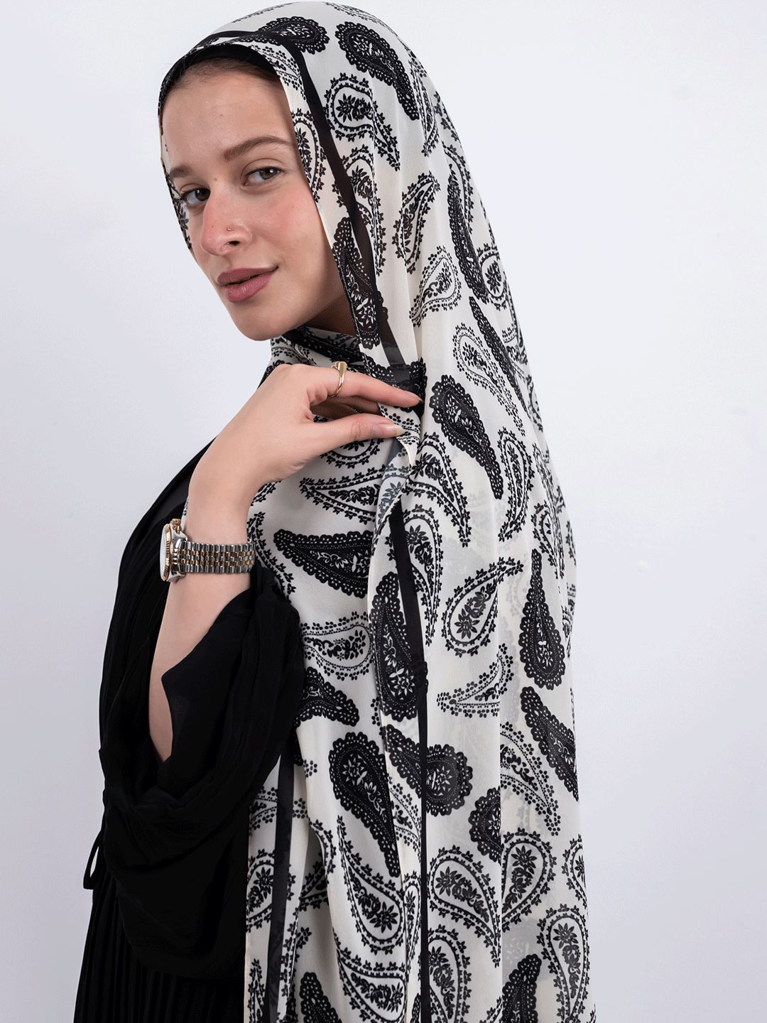 Ink Flow - Paisley Noir