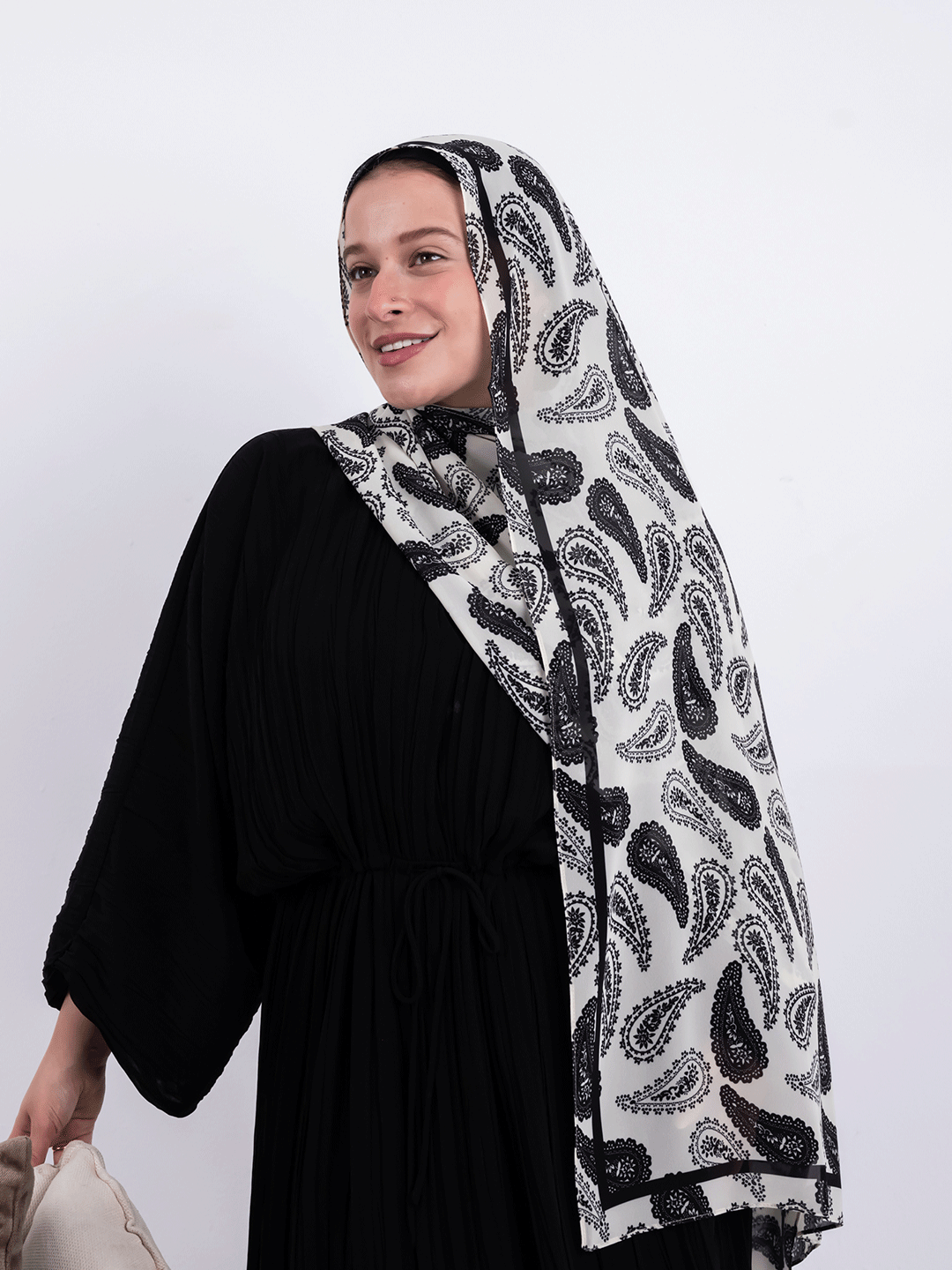 Ink Flow - Paisley Noir