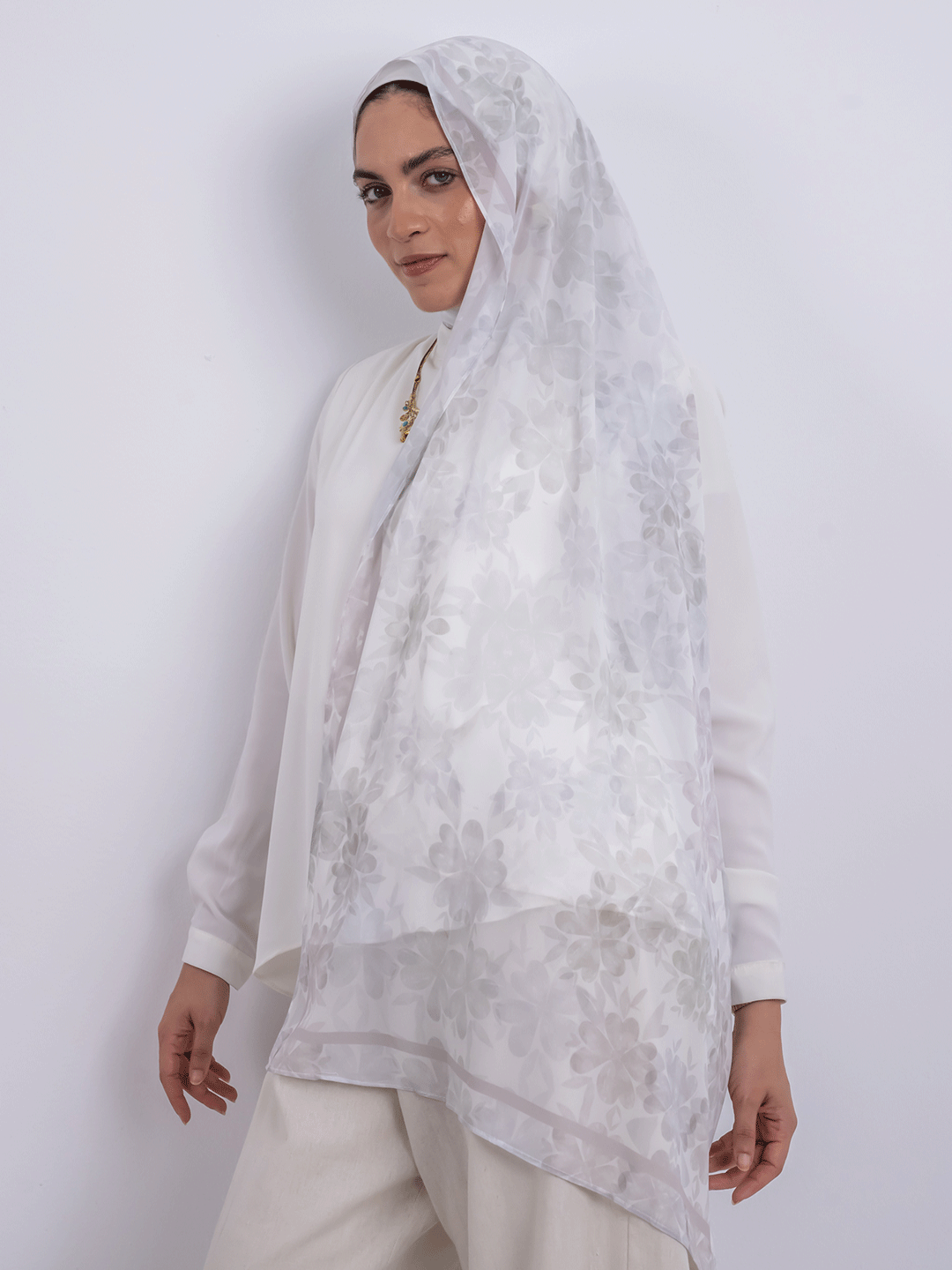 Pure Bloom - Ivory Mist