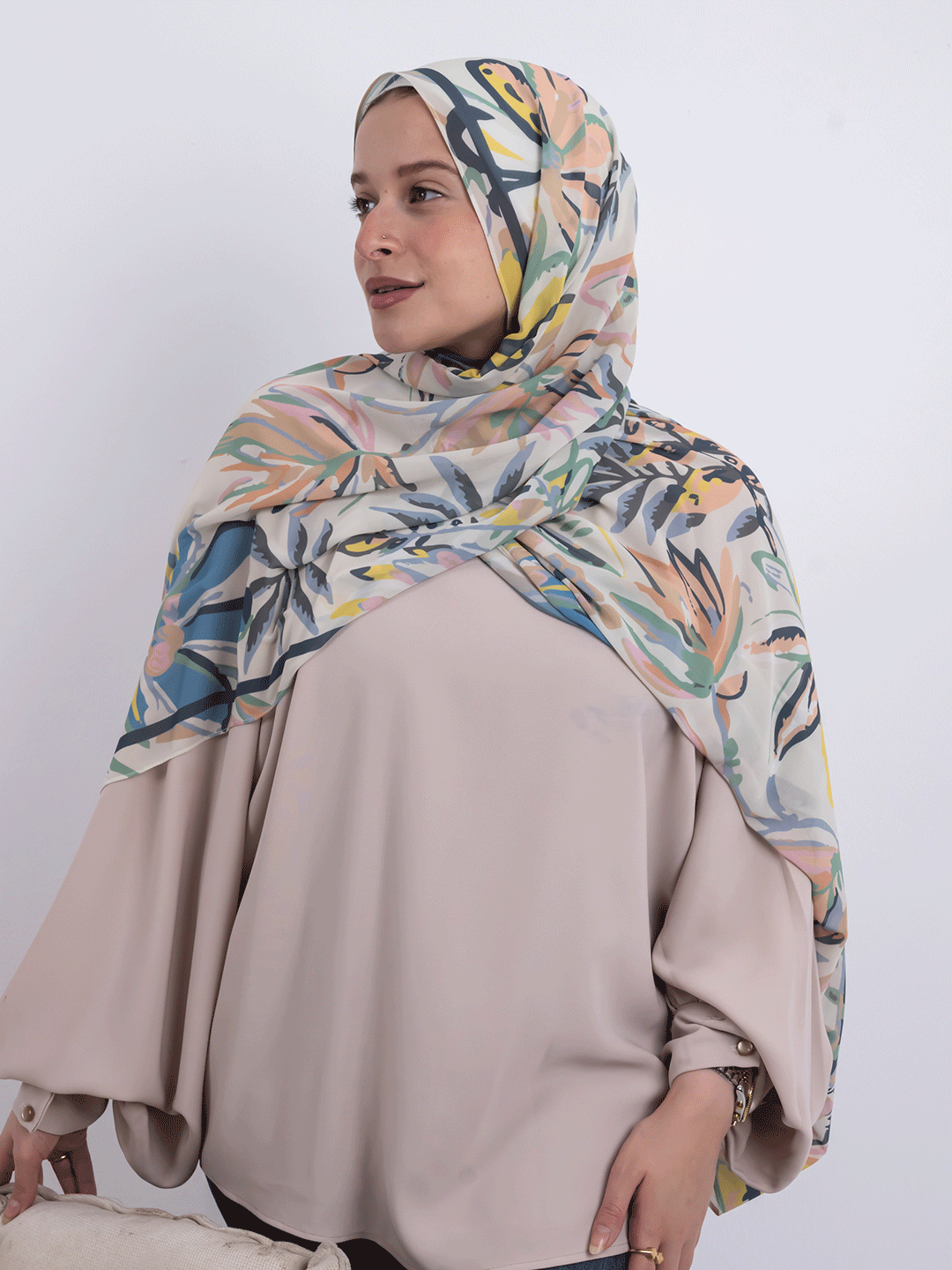 Wild Leaves – Leaf Motif Scarf