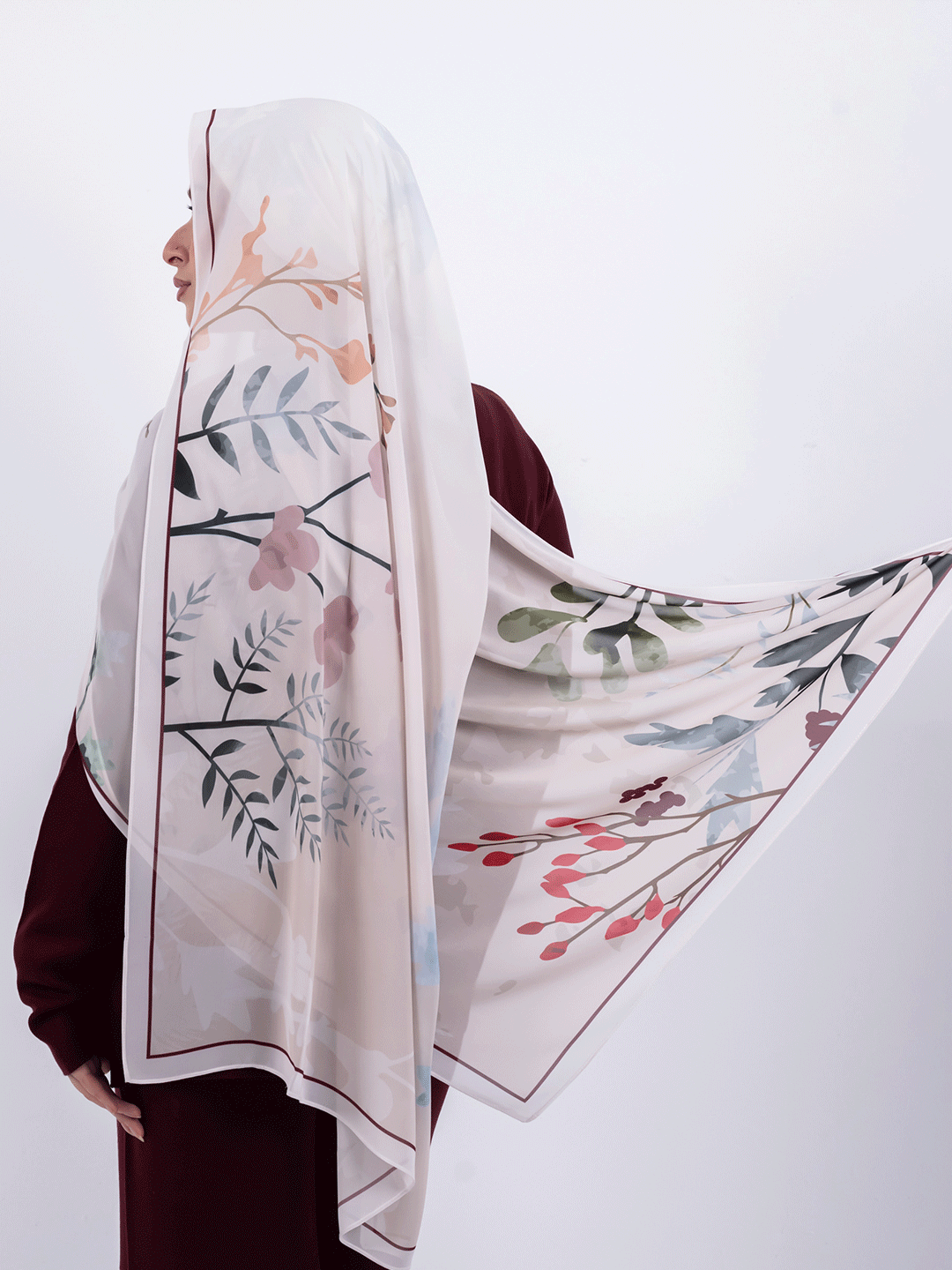 Winter Bloom – Soft Floral Scarf